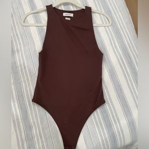 NWOT Aritzia Babaton Contour ‘90s Bodysuit